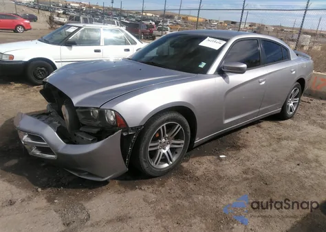 2014 Dodge Charger Sxt z USA, uszkodzony, nr VIN 2C3CDXHG7EH363253